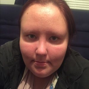 Meet your Posher, Allexis